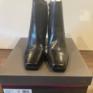 Vince Camuto Black Leather Ankle Boots. Size 8.5